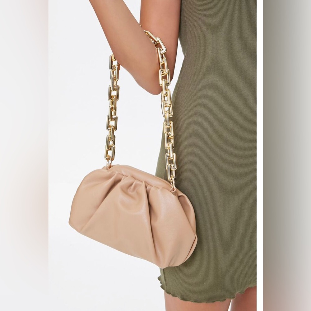 *NWOT* Faux Leather Chain Clutch